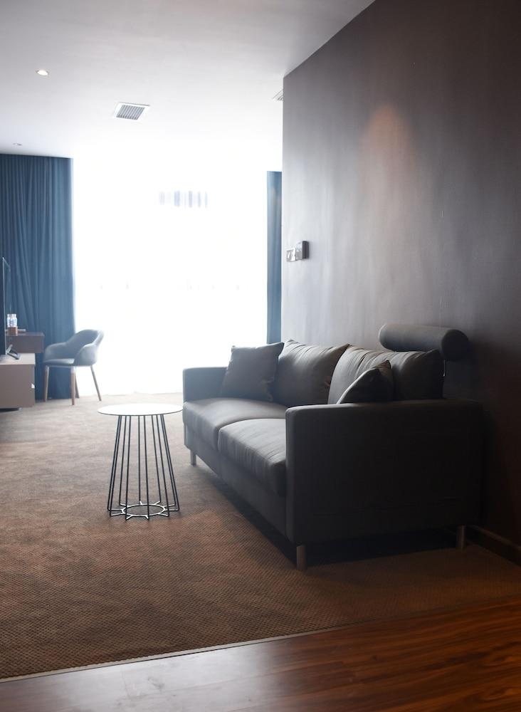 Signature Boutique Hotel Ho Chi Minh City Exterior photo